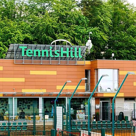 Tennishill Havířov Buitenkant foto